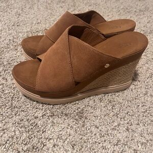Ugg sandals BRAND NEW!